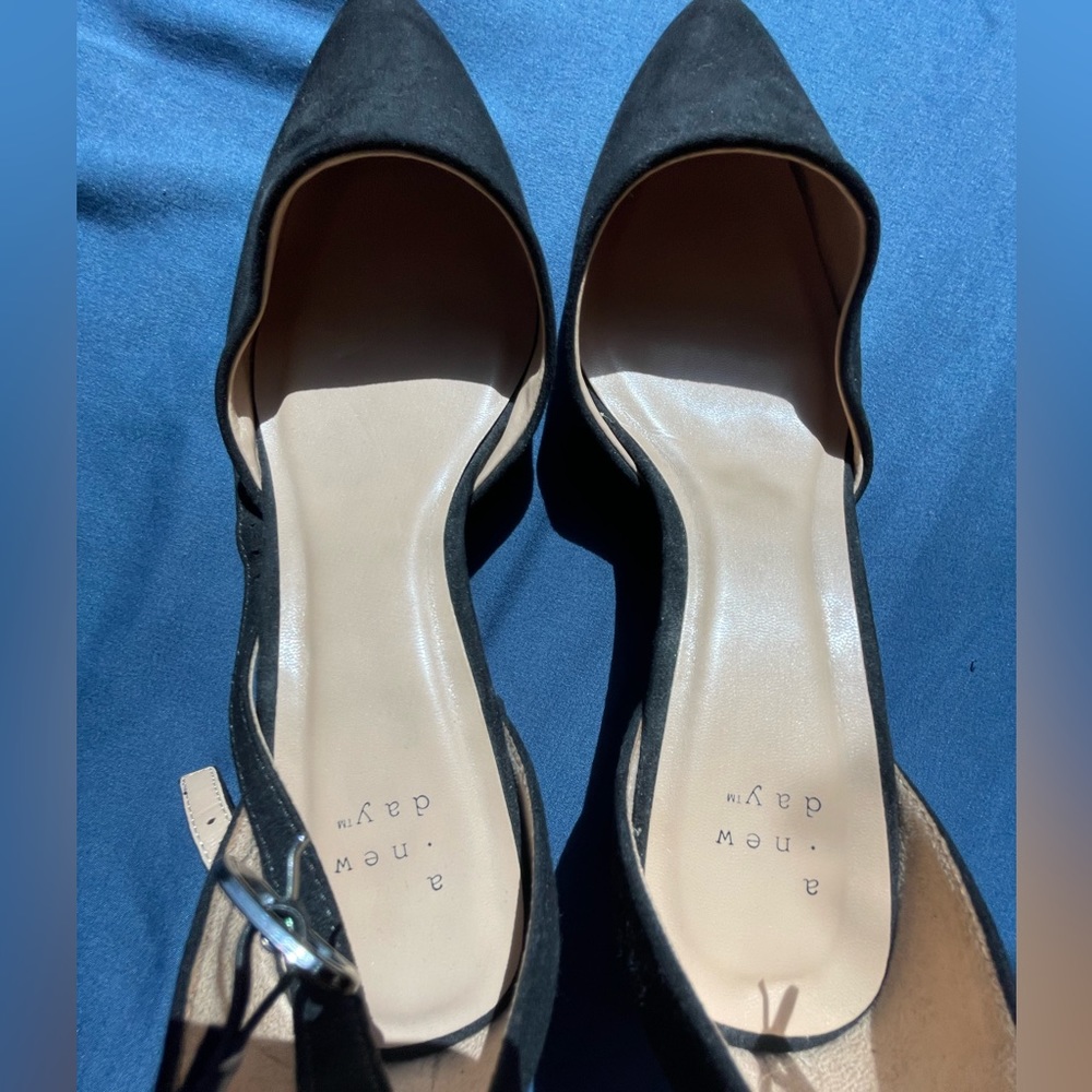 Heels - Picture 5 of 8